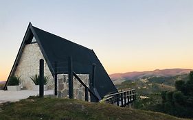 Chalé rústico na montanha